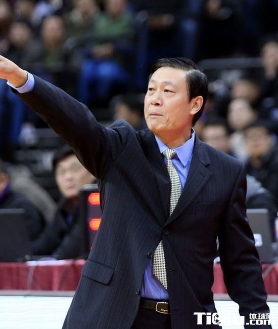 意甲倒计时，新疆广汇关键时刻主帅复盘，细节引发关注，球迷炸锅，赛季目标并未改变(意甲转会2021)